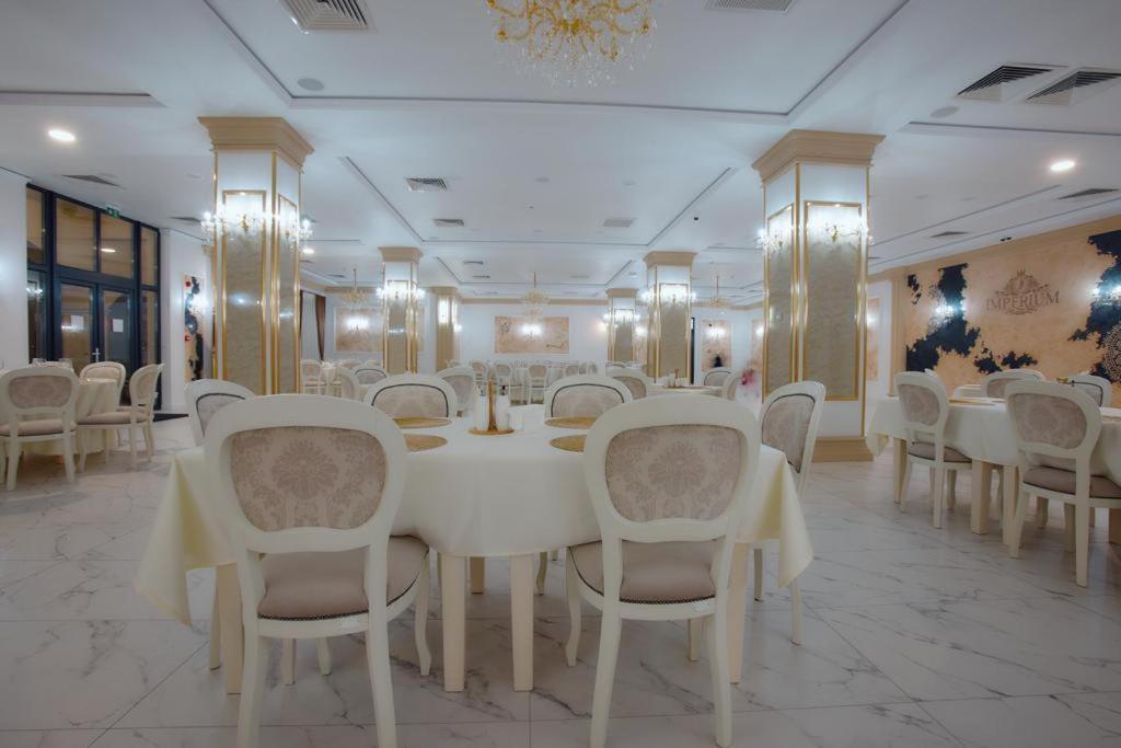 Hotel Imperium Botiz Exteriér fotografie